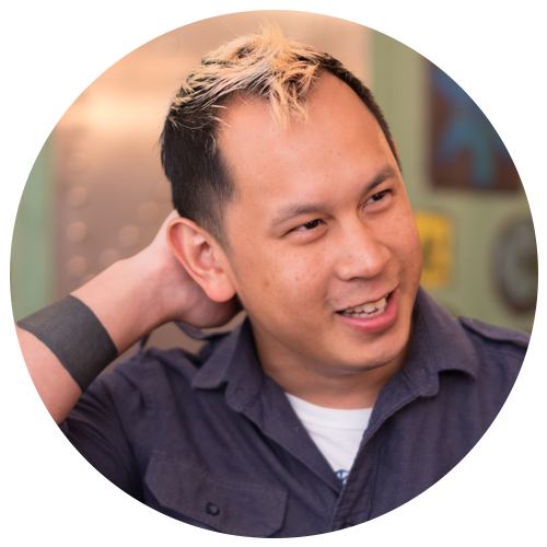 A happy NAOHOA client. :) Monument Valley artist and founder of Mountains, Ken Wong!